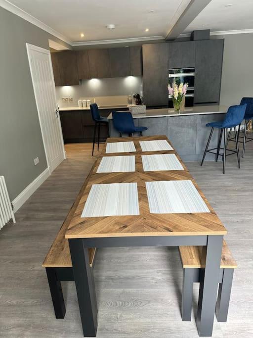 Cameron Coach House Modern Property In Murrayfield 爱丁堡 外观 照片